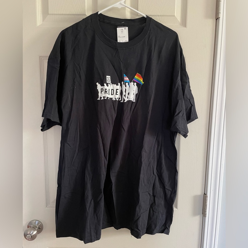 **New w/ Tag** Pride Shirt, Unisex size 2X